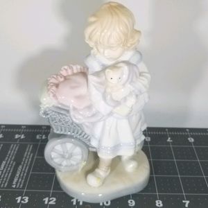 Vintage Porcelain Dolfi Italy Figure